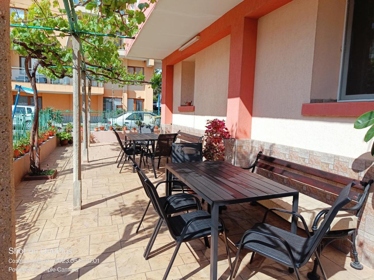 Hotel Moni 85 Family House Sosopol Exterior foto