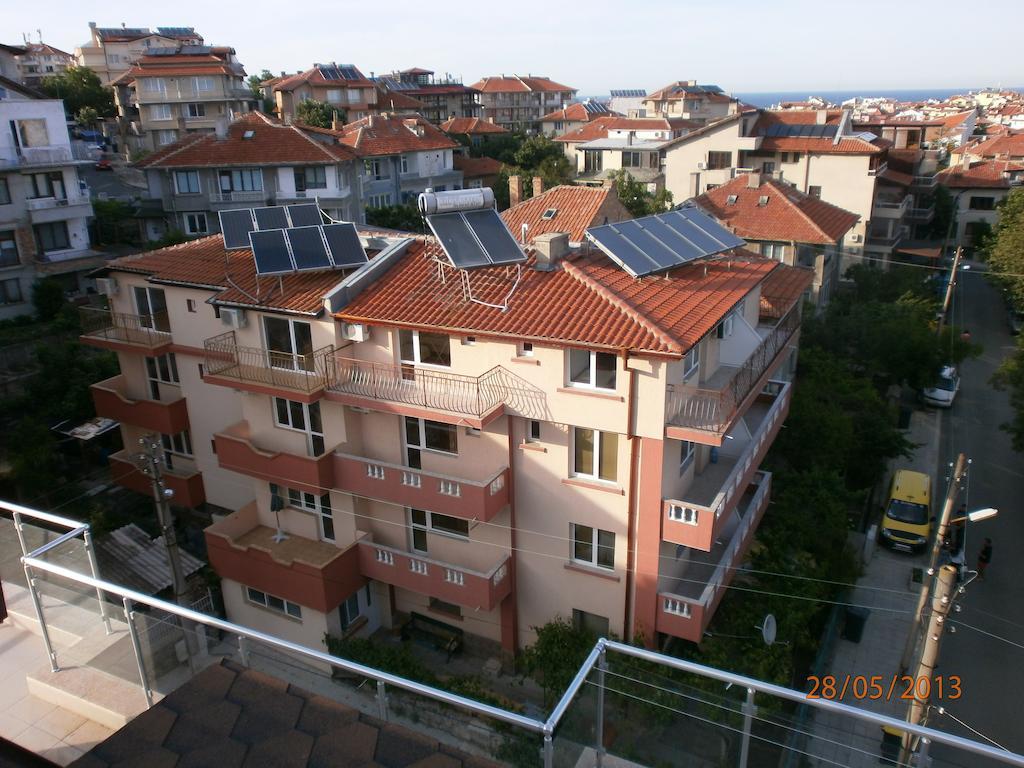 Hotel Moni 85 Family House Sosopol Exterior foto