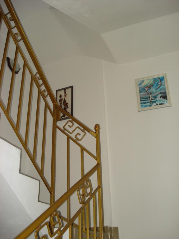 Hotel Moni 85 Family House Sosopol Zimmer foto