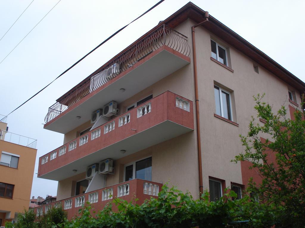 Hotel Moni 85 Family House Sosopol Exterior foto